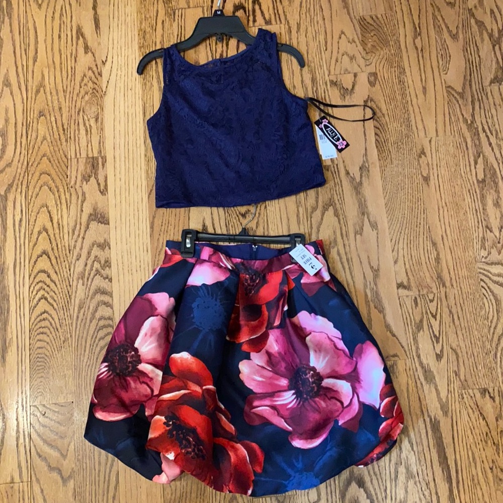 Two piece shirt with navy blue top (party outfit)
